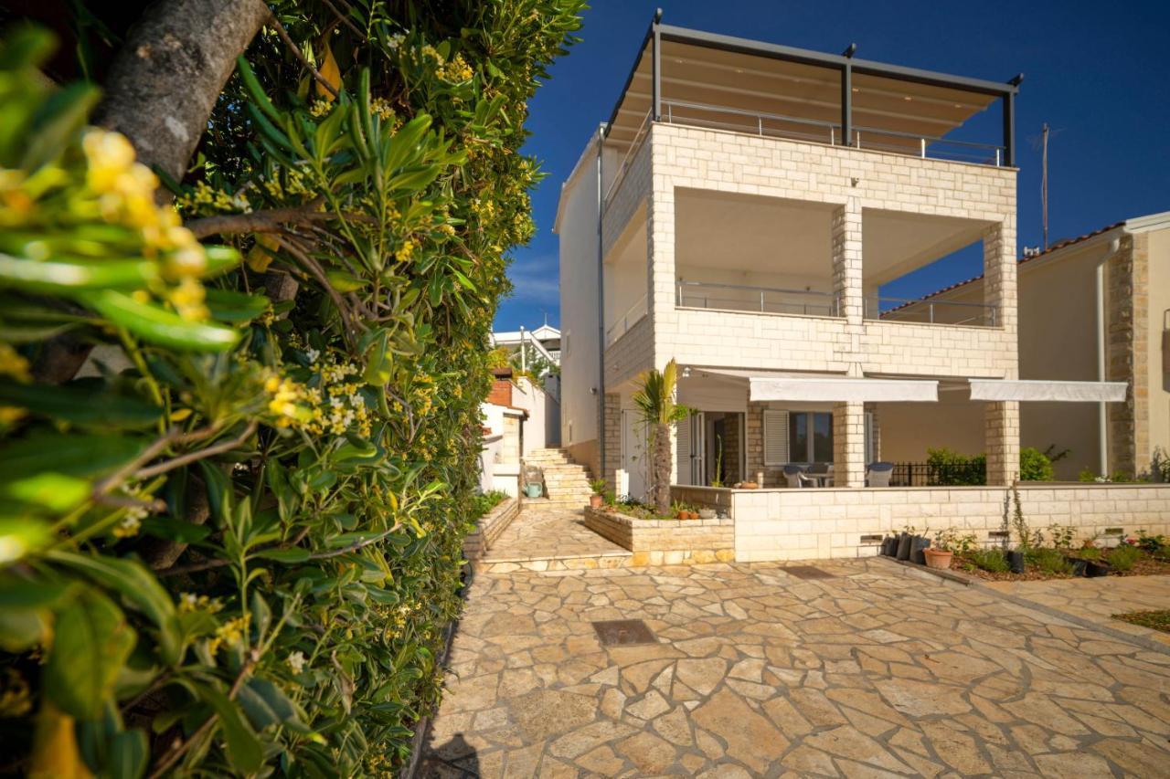 Apartment Busac Zaboric Εξωτερικό φωτογραφία