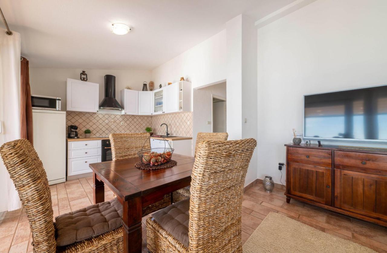 Apartment Busac Zaboric Εξωτερικό φωτογραφία